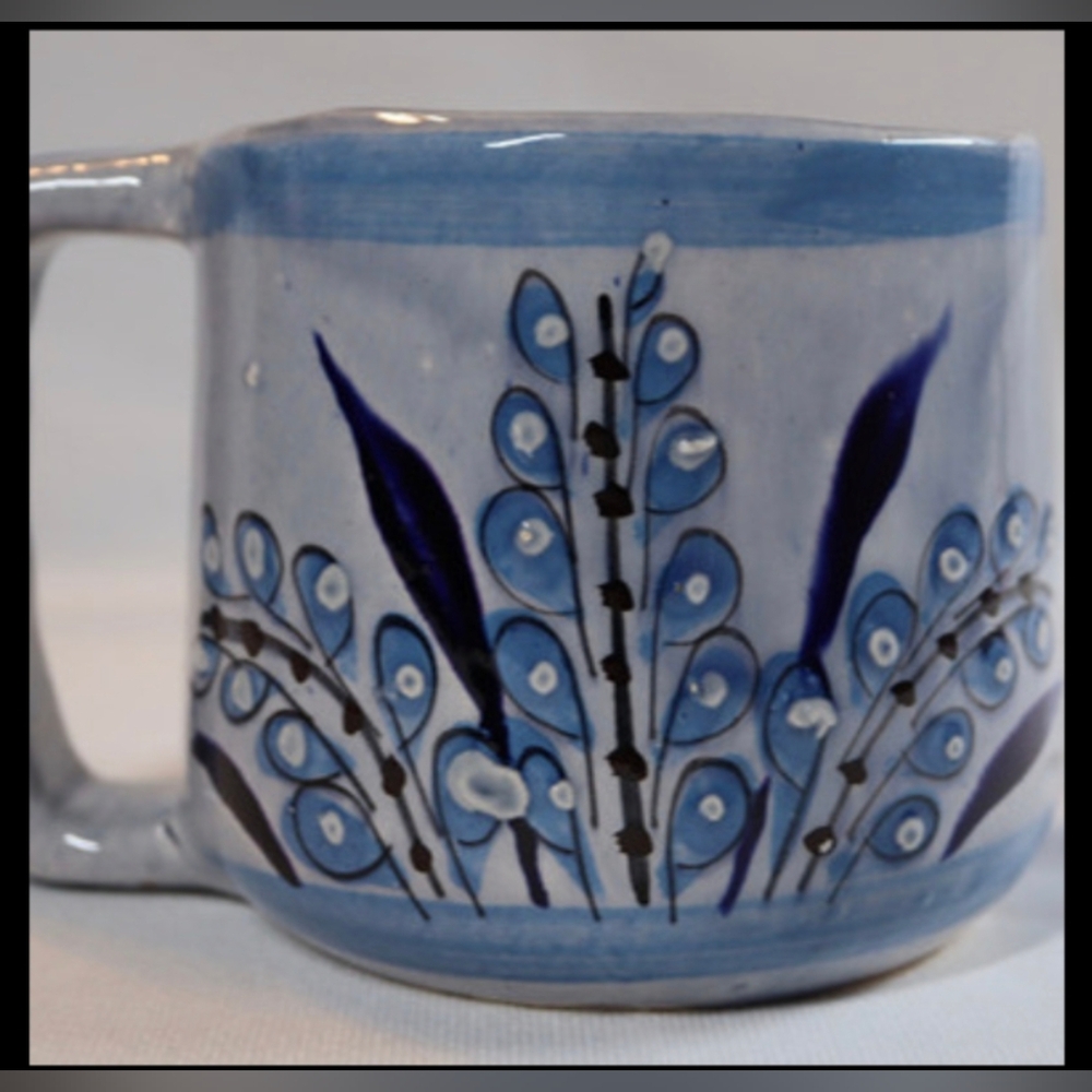 Vintage Mexican Tonala Hand Painted & Glazed Blue Bird Mug Signed - Picture 2 of 10